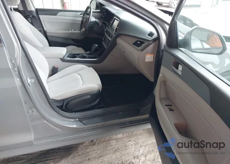 2019 Hyundai Sonata Hybrid Se from USA, damaged, VIN KMHE24L33KA093506